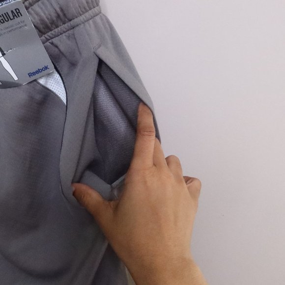 Reebok shorts - Picture 4 of 10